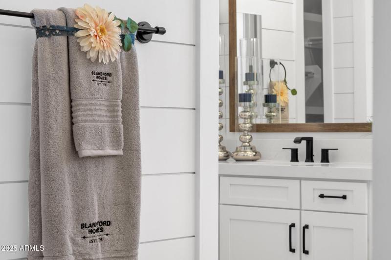 157-web-or-mls-1063-e-palm-bch-dr