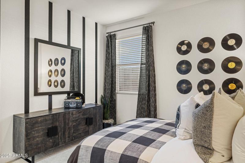 35-web-or-mls-9428-n-178th-dr