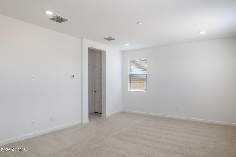 11-web-or-mls-17645-w-hatcher-rd-91-zanj