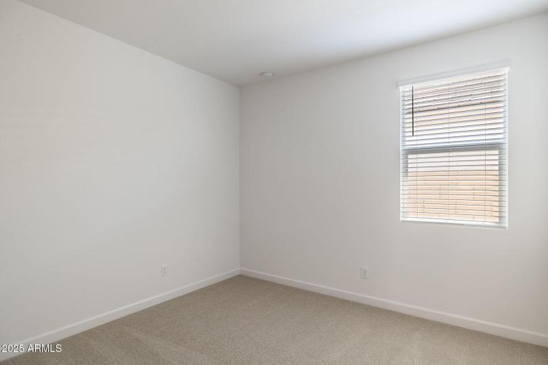 24-web-or-mls-17645-w-hatcher-rd-91-zanj