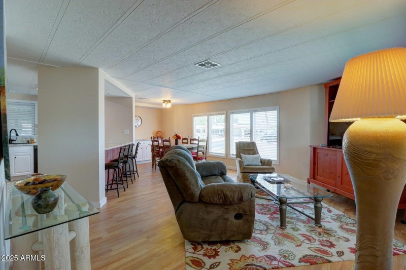 20200425170433943953000000-o