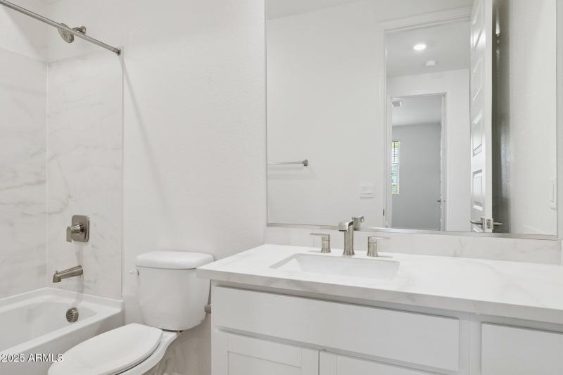 32-web-or-mls-17746-w-vogel-ave-lot-161-