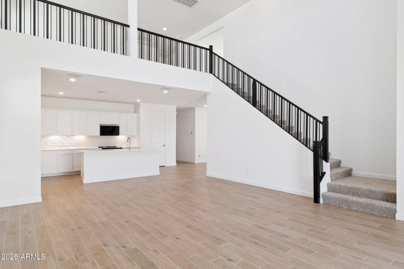 6-web-or-mls-17746-w-vogel-ave-lot-161-z