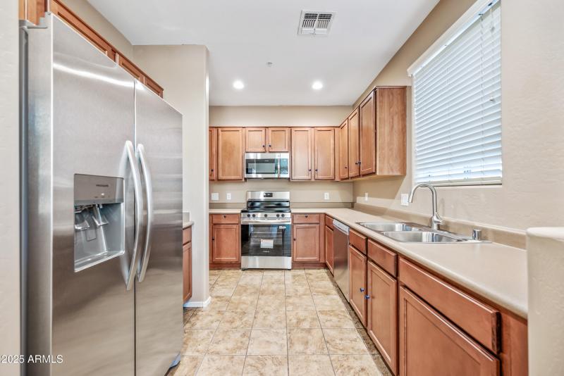 7-15240N142A1034-ocupix-M