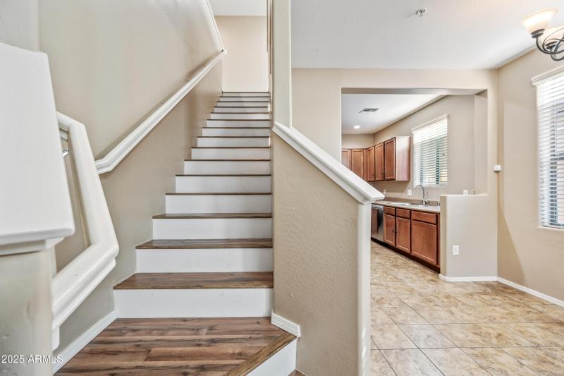 22-15240N142A1034-ocupix-