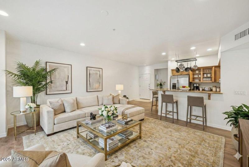 10-web-or-mls-Staged--7-web-or-mls-N 40t