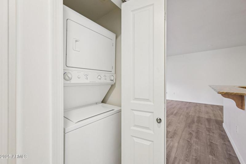 13-web-or-mls-N 40th St-S1312-017