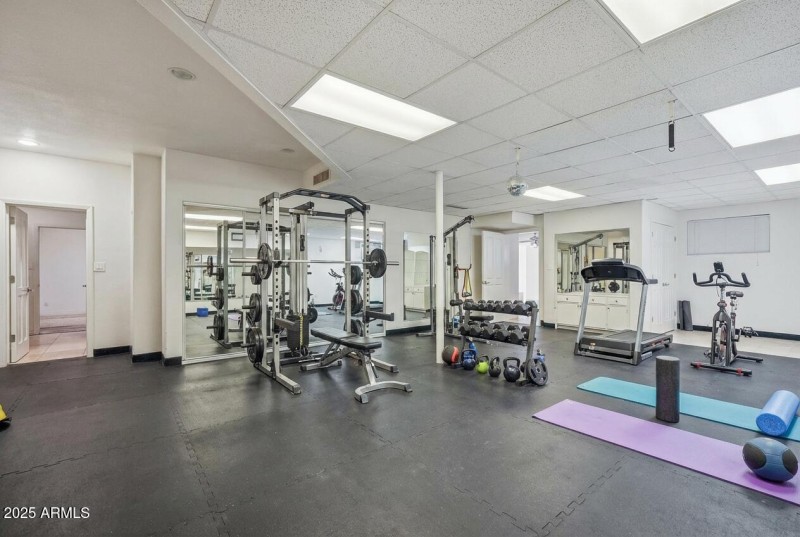 DS Gym - Virtually Staged