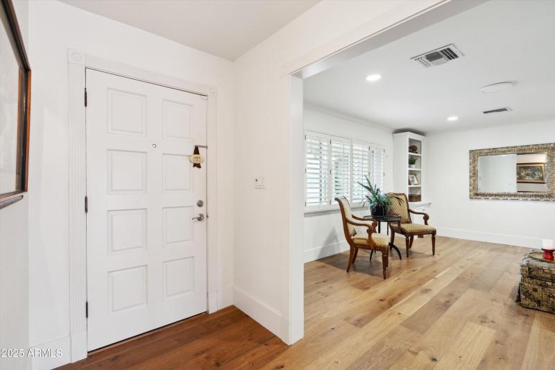 07-Foyer to Living Room