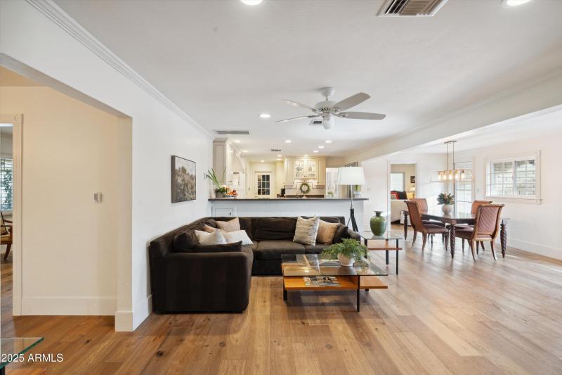 12-Family Room to Dining