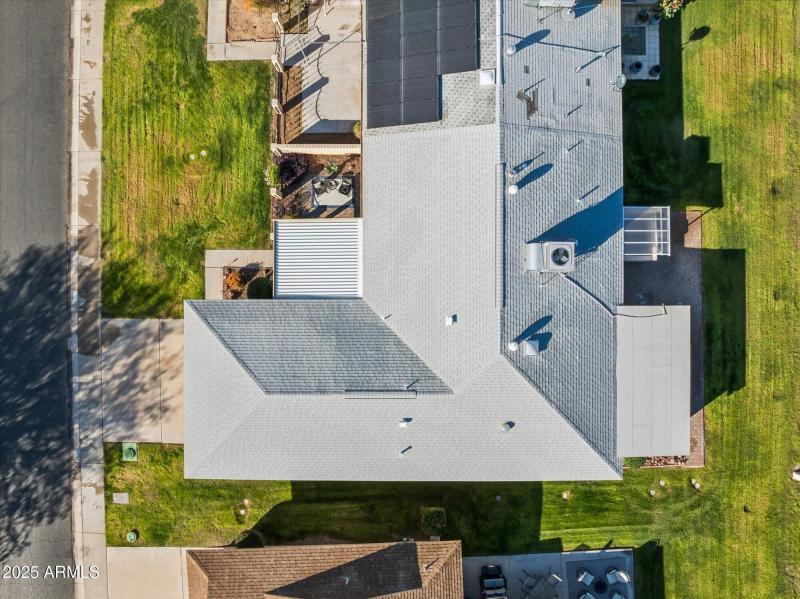 36-DJI_20251212091810_0051_D