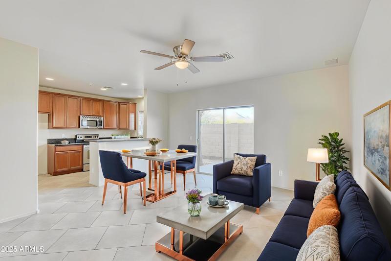 Living Room - Modern - 6