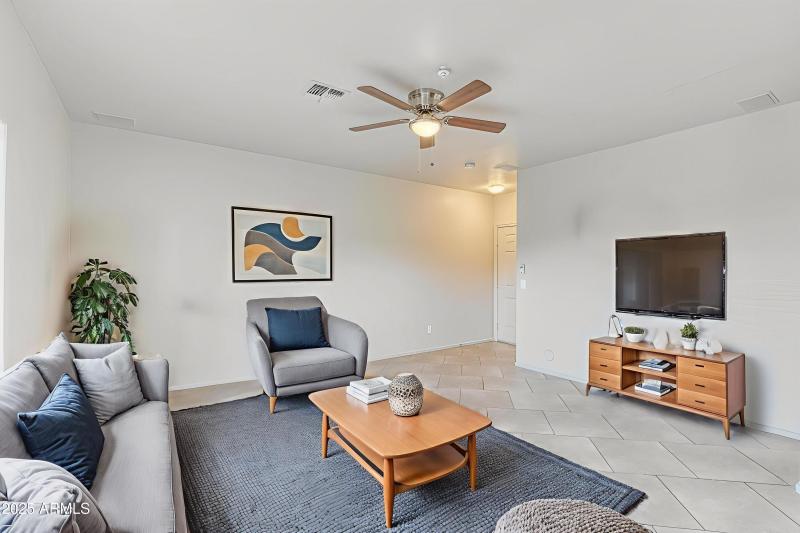 Living Room_furnished