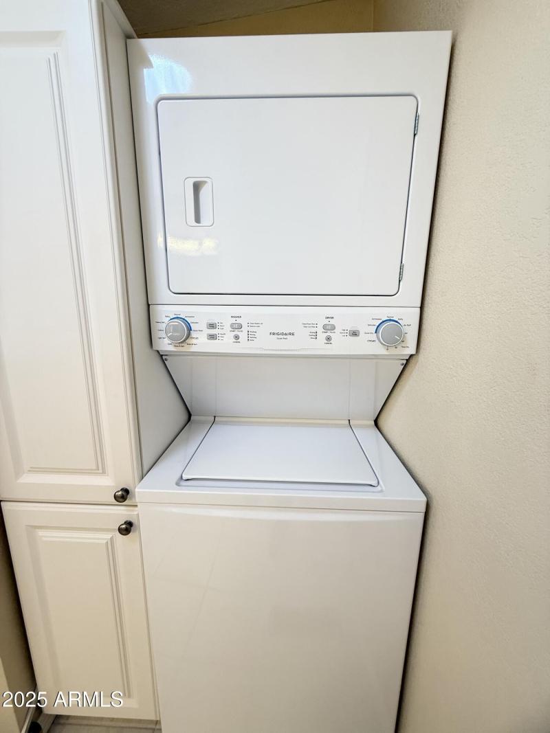 AD71D88F-6467-4574-8737-DFDEAC3F9607_1_2