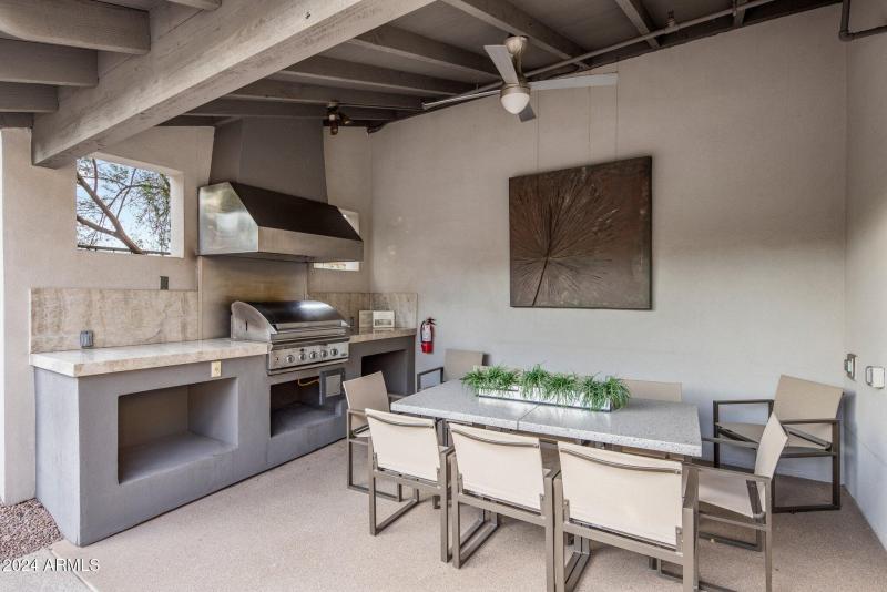 Community Private BBQ area-host your fam