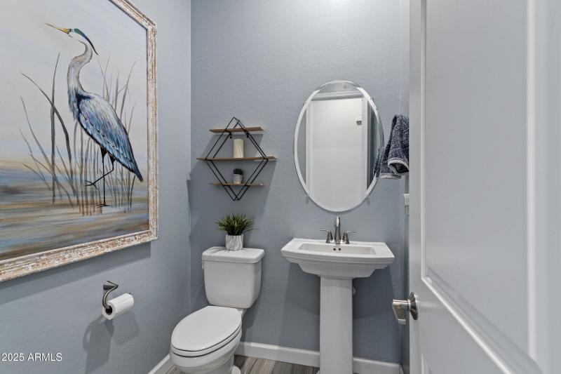 22342 E Pickett Ct-27