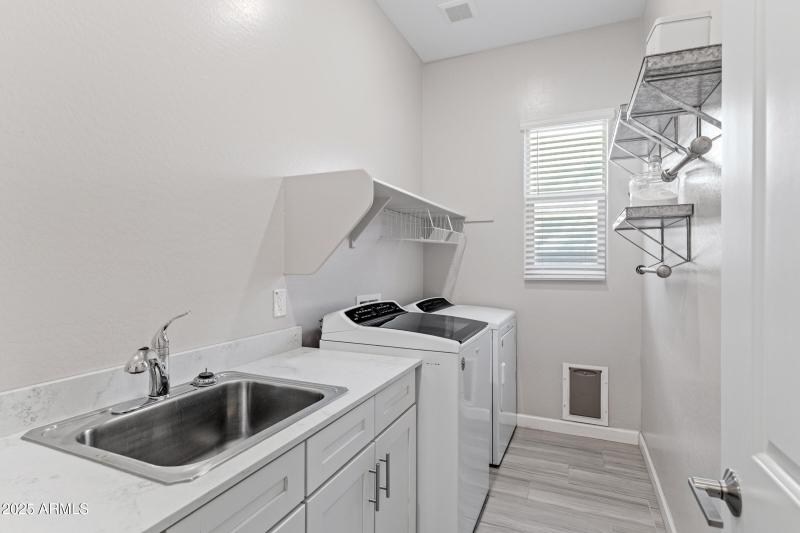 22342 E Pickett Ct-36