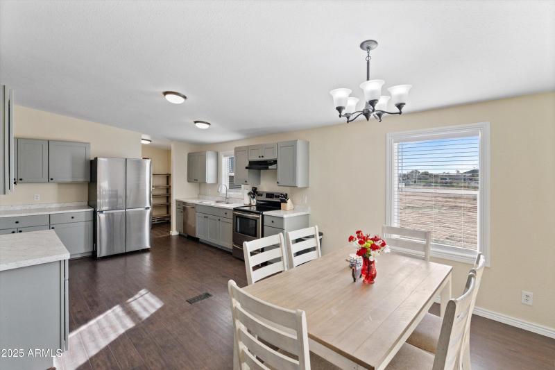 16-Dining to Kitchen