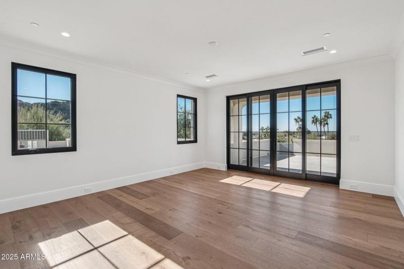 28-web-or-mls-N Echo Canyon Ln-S1412-028