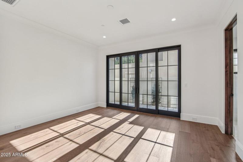 34-web-or-mls-N Echo Canyon Ln-S1412-034