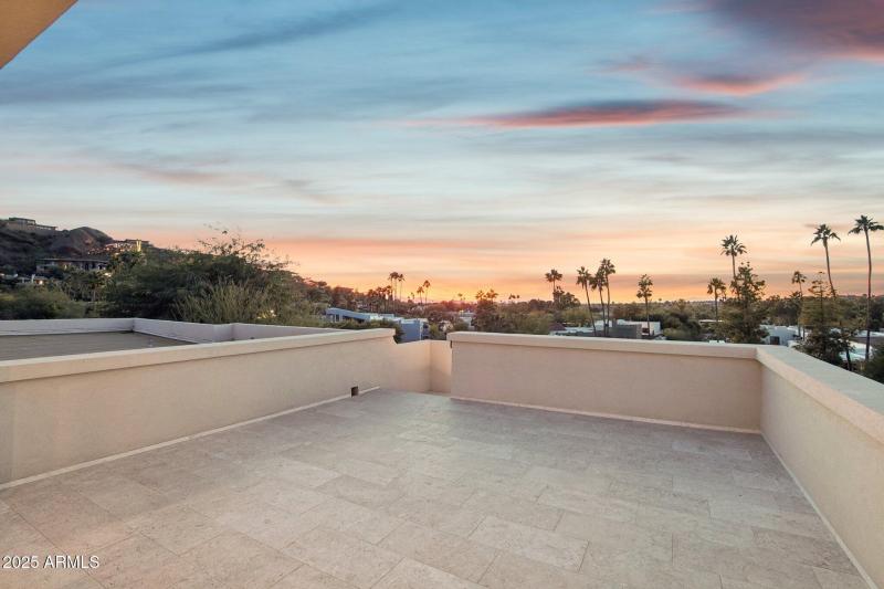 83-web-or-mls-RT-1412-12