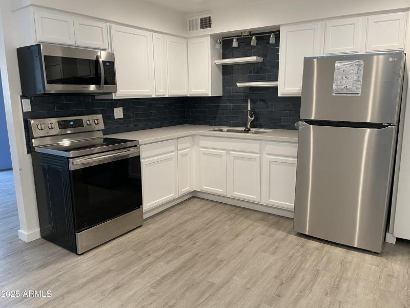 Unit 6 Kitchen