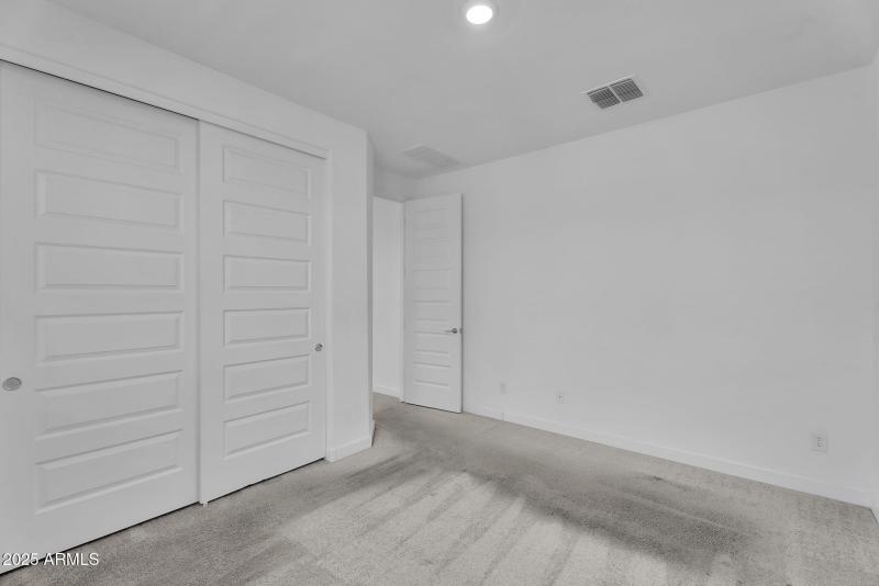 32-web-or-mls-Flower-32