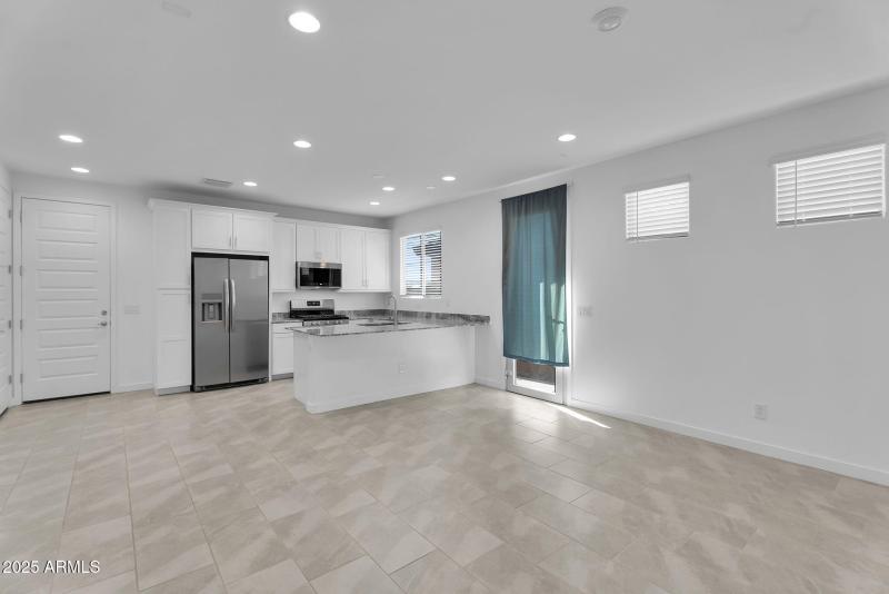 11-web-or-mls-Flower-11