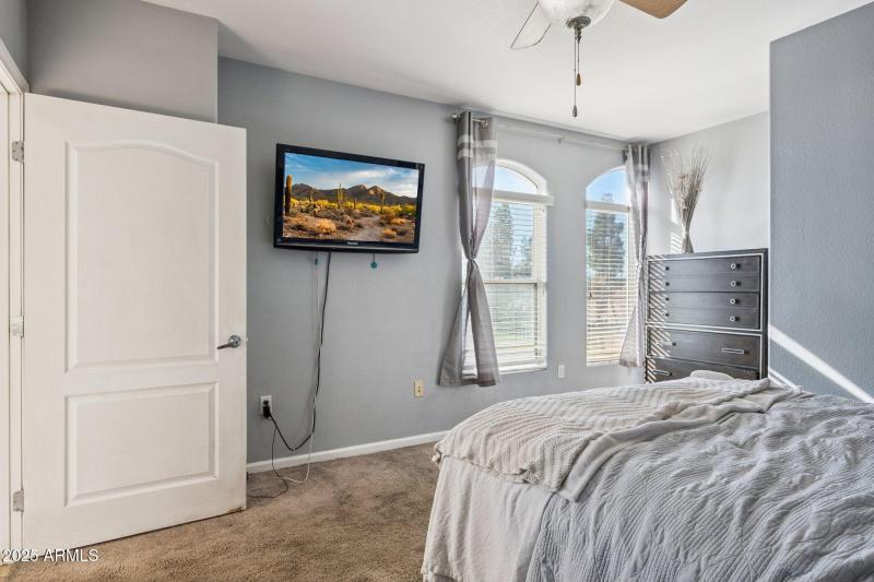 25-web-or-mls-1081-w-1st-st-unit-16