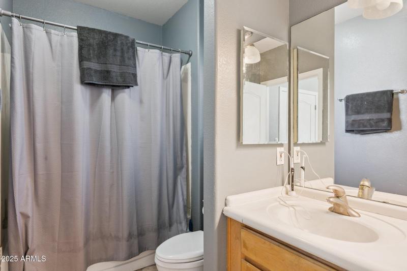 28-web-or-mls-1081-w-1st-st-unit-16
