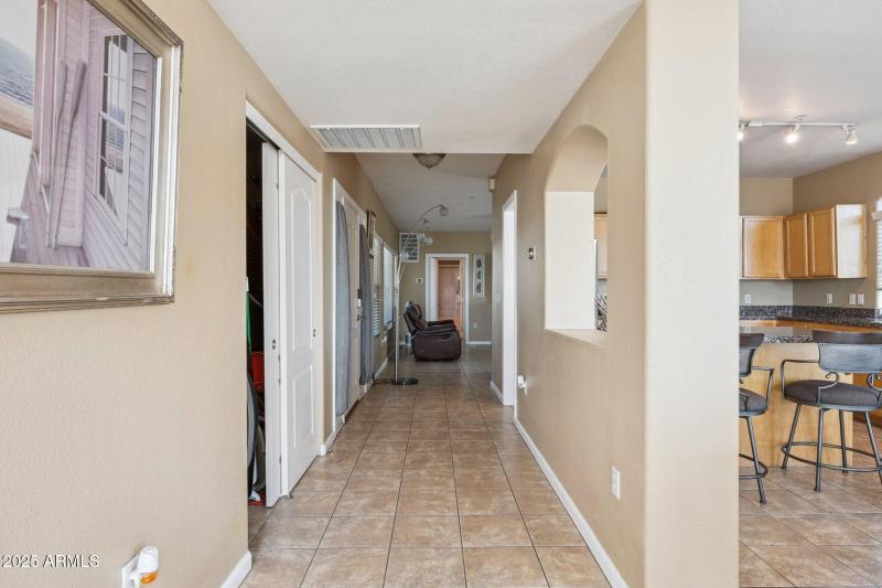 29-web-or-mls-1081-w-1st-st-unit-16