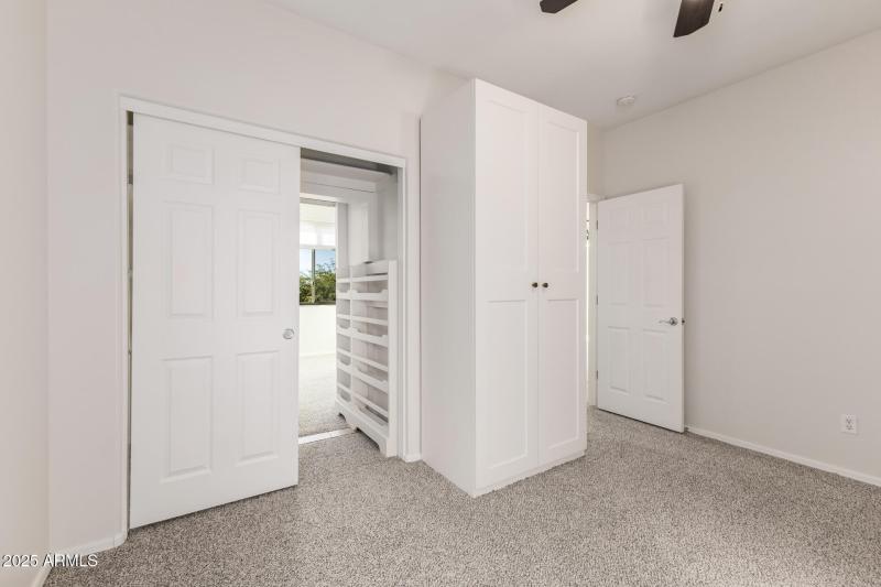 36 Upstairs Middle Bedroom