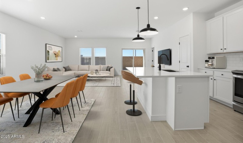 MR Lot #4 Dining Area (2) (Large)