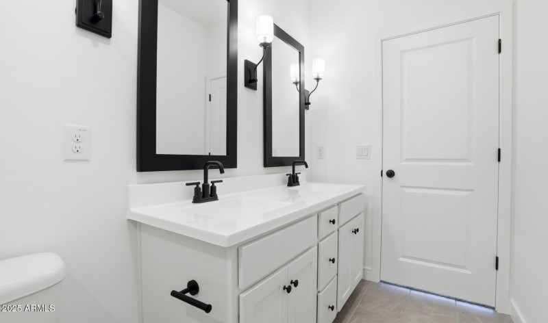 MR Lot #4 Primary Bath (3) (Large)