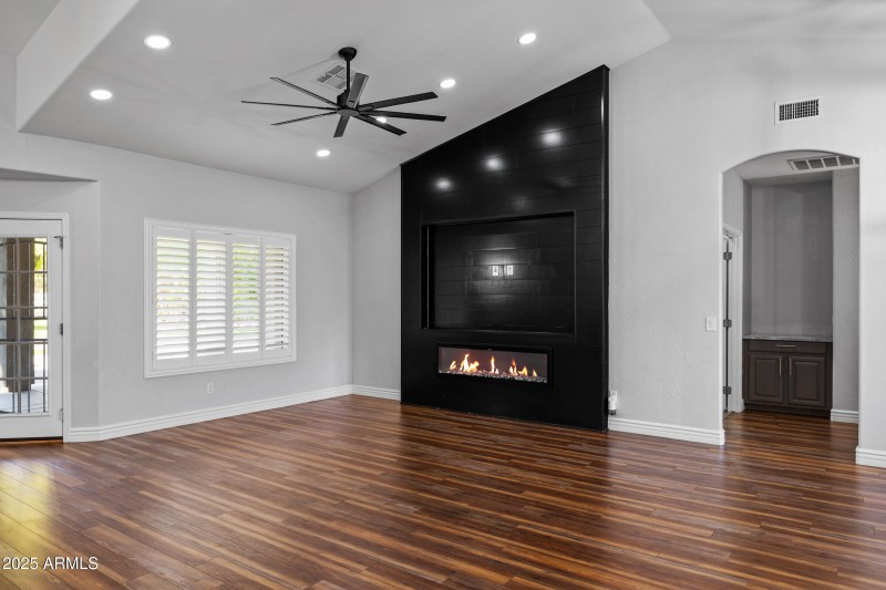 20975 E Excelsior Ave-11