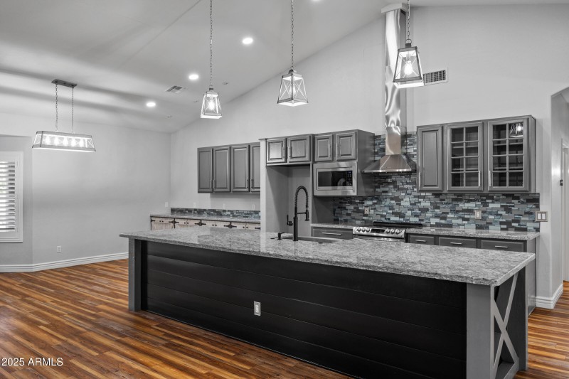 20975 E Excelsior Ave-14