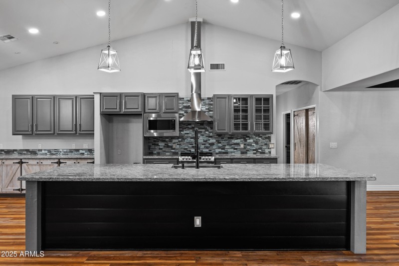 20975 E Excelsior Ave-17