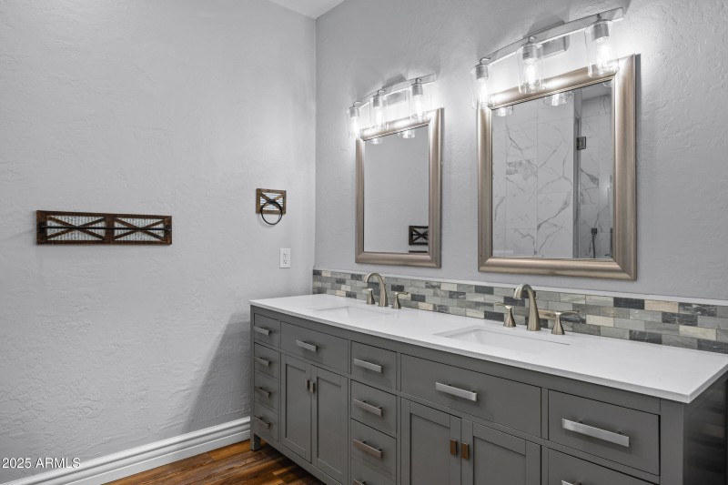 20975 E Excelsior Ave-41