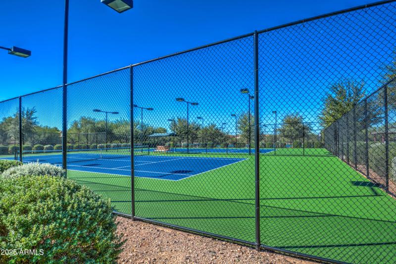 community-tennis courts-1
