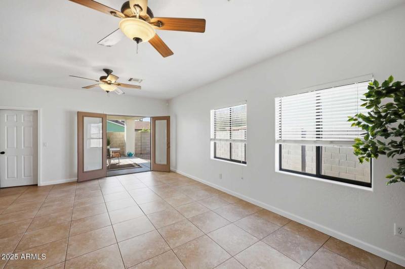 Dining Room-Patio View