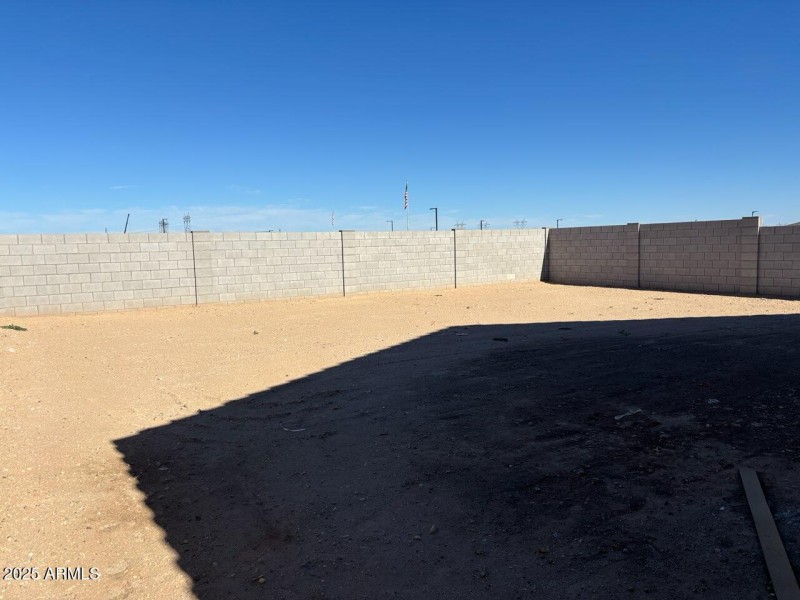 22596 W PONTIAC Drive