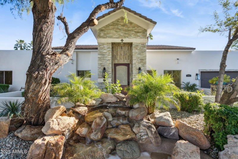 1-web-or-mls-8713-n-80th-pl