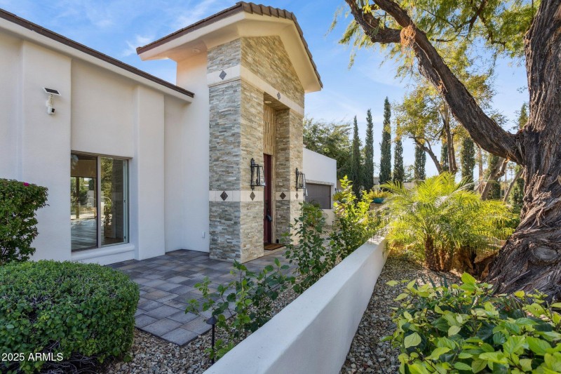 4-web-or-mls-8713-n-80th-pl