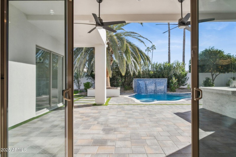 8-web-or-mls-8713-n-80th-pl