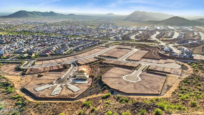 2-web-or-mls-6794-w-spur-dr