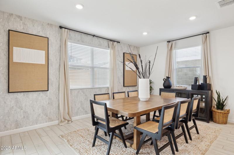 80-web-or-mls-6794-w-spur-dr-37