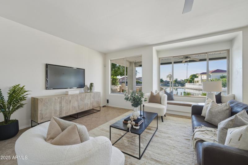 20652_N_53RD_AVE_1st_011