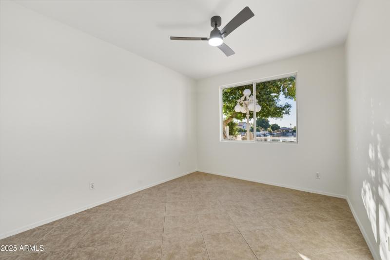 20652_N_53RD_AVE_1st_014