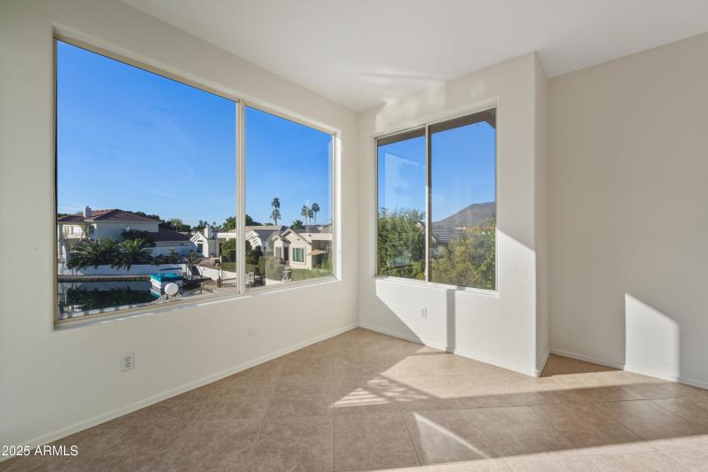 20652_N_53RD_AVE_2nd_003