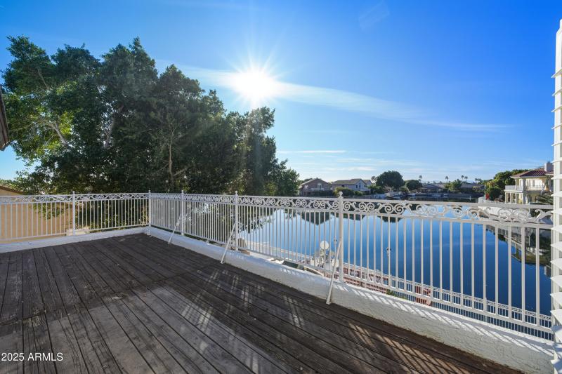 20652_N_53RD_AVE_2nd_006